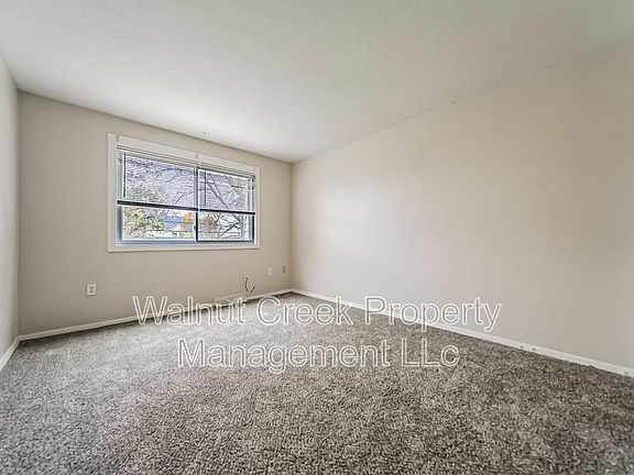3rd image of 5520 Beavercrest Dr APT 9