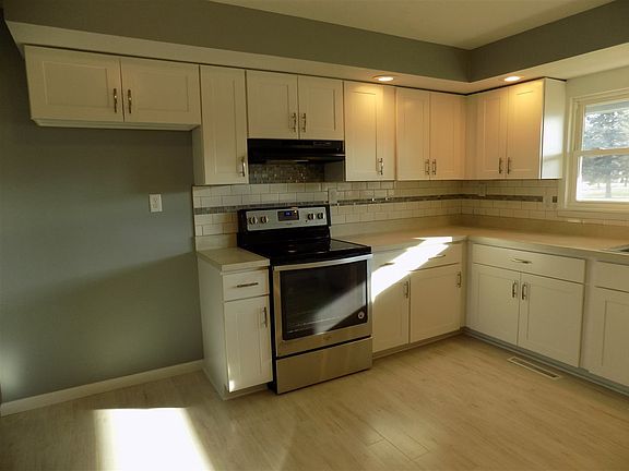4th image of 602 W Hively Ave