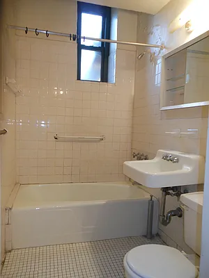 Rented by Urban Realty NYC | media 6
