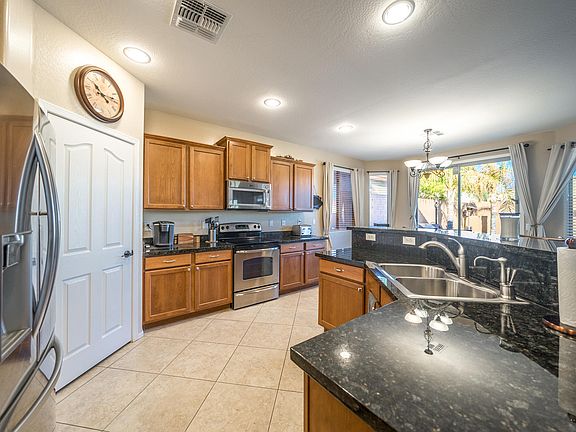 5th image of 18270 E La Posada Ct