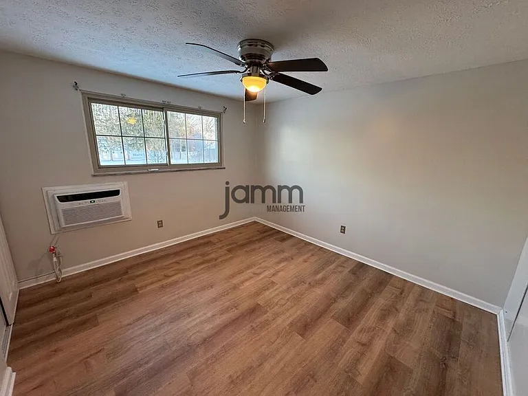 24325 Detroit Rd #A-201 — Photo 14