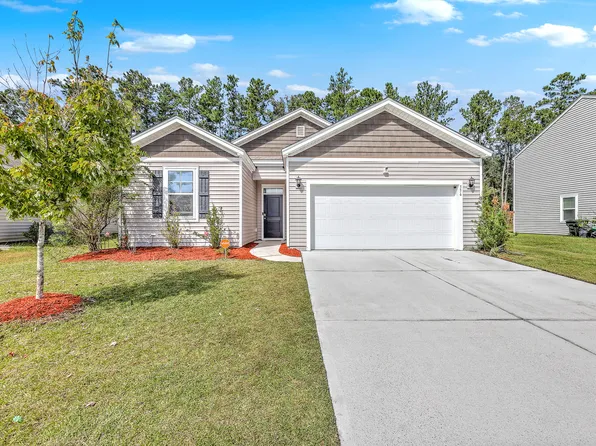 556 Wayton Cir, Moncks Corner, SC 29461