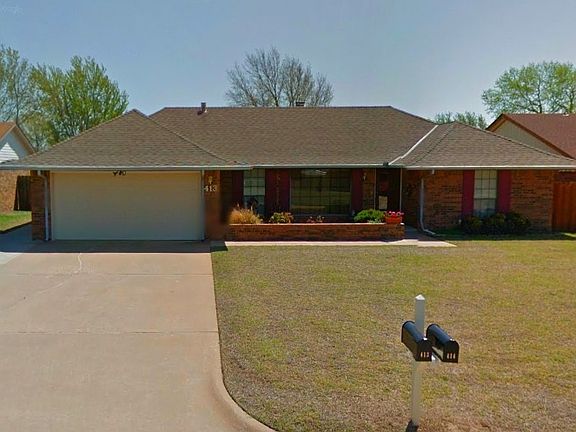 2nd image of 413 Aspen Dr
