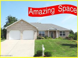 3622 W Gordon Dr, Jefferson City, MO 65109