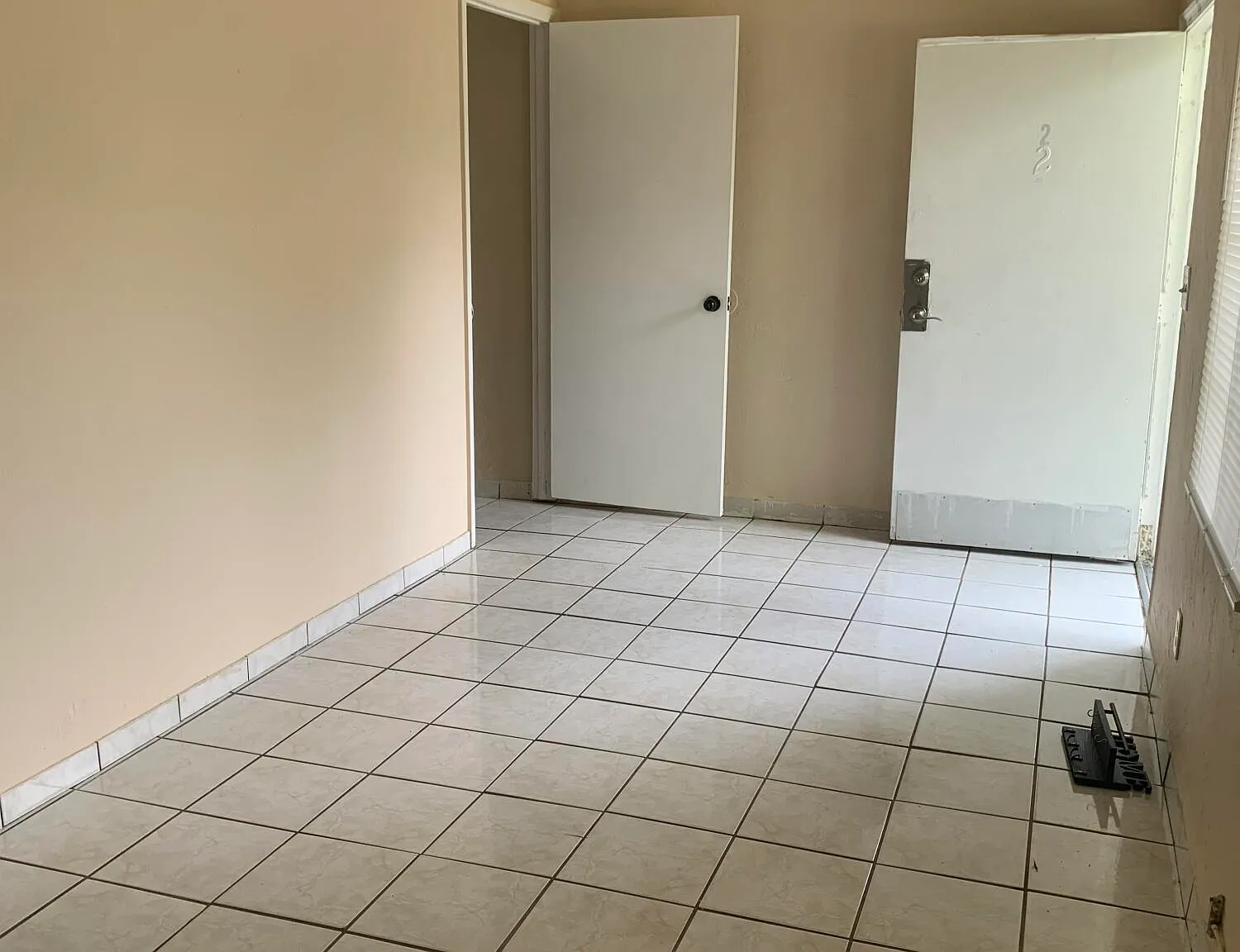 2 bed, 1.0 bath, 660 sqft, $1,500 — Photo 2