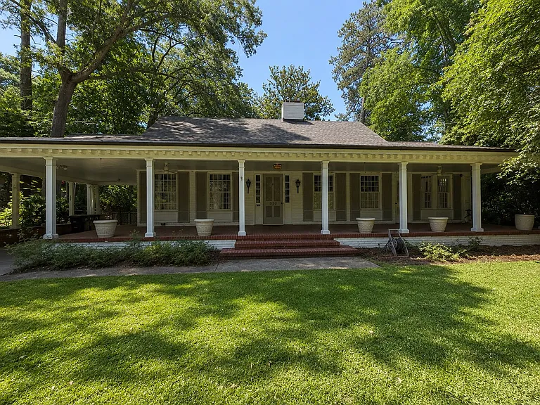 310 Hinsdale Ave — Photo 1