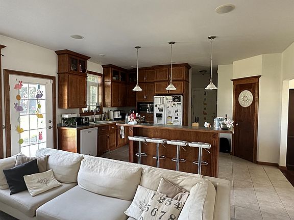 3rd image of 180 E River Dr #1