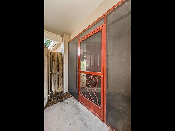 5th image of 519 Saint Tropez Cir NE