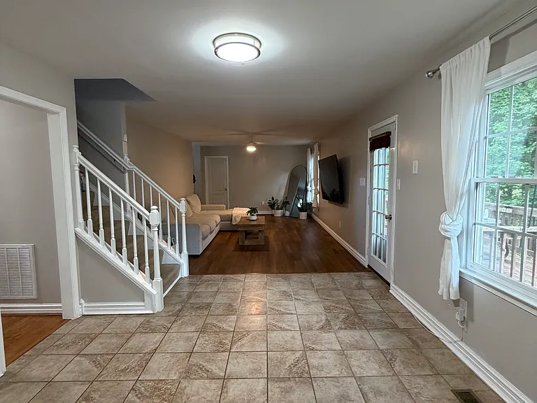 1507 Southcreek Dr — Photo 11