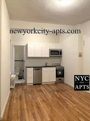 Rented by New York City Apartments | media 17