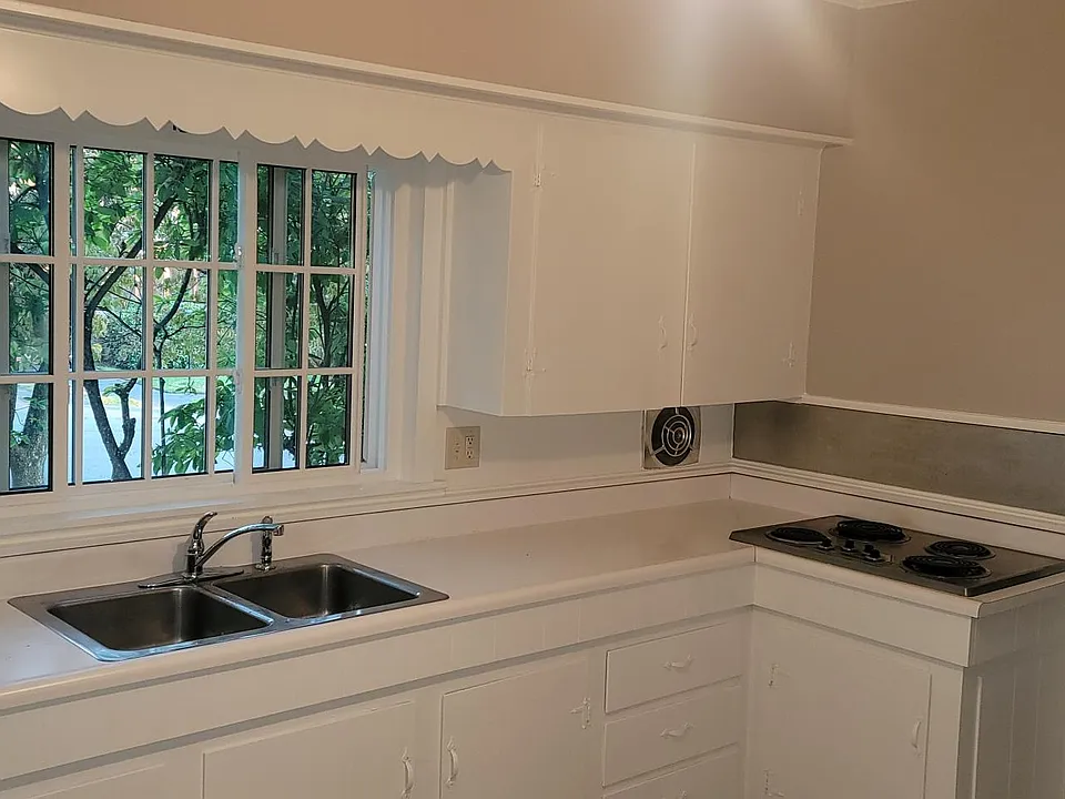 Eat in Kitchen