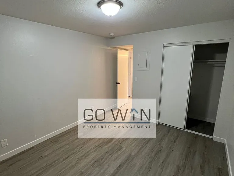 22 E Ingram St — Photo 5