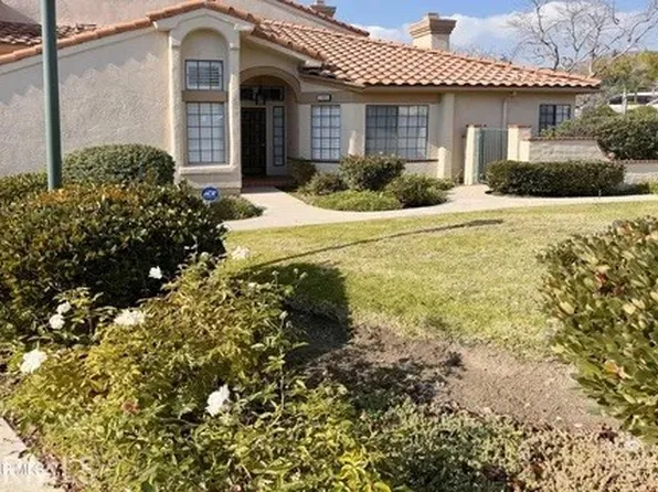 240 Country Club Dr, Simi Valley, CA 93065