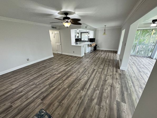 1549 Sandpiper St #16