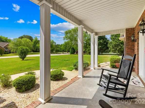 1305 Glenview Ln, Rock Hill, SC 29730