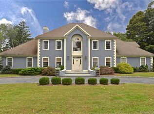 85 Riverford Rd, Brookfield, CT 06804