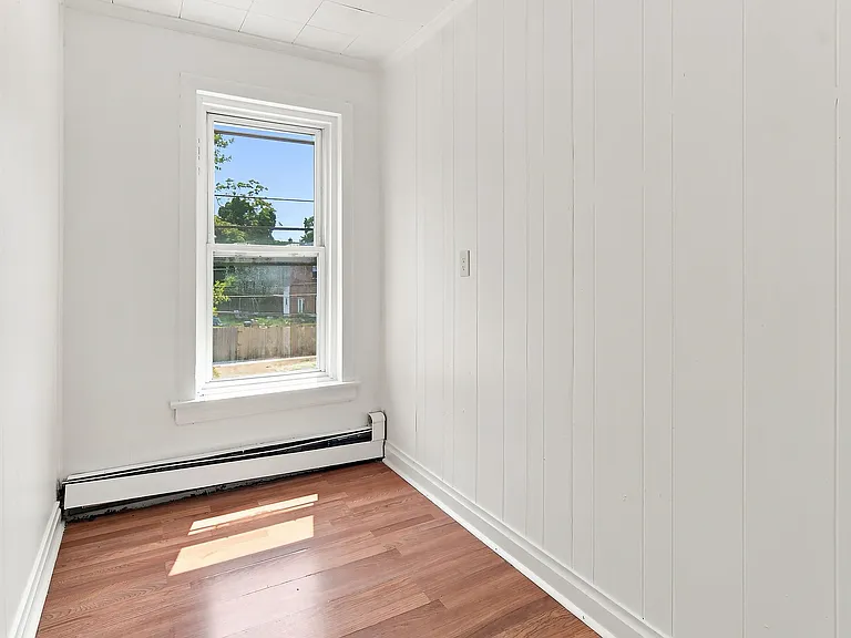 320 Hewitt St #2 — Photo 4
