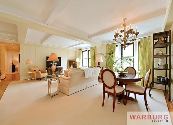 Sold by Warburg | media 17