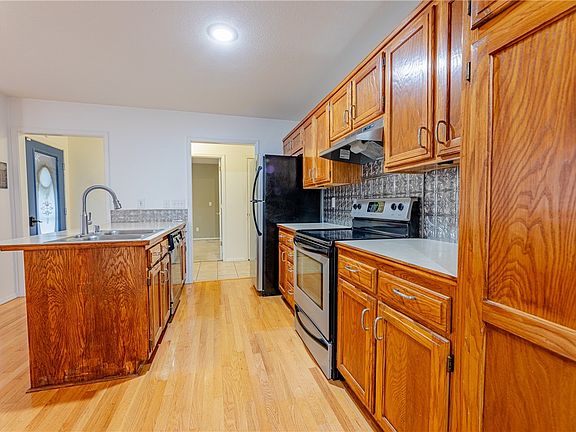 5th image of 11 Ventnor Cir