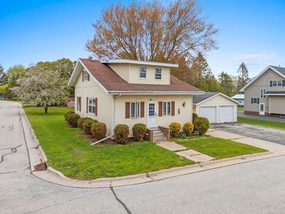 500 Birchwood DRIVE, Francis Creek, WI, 54214