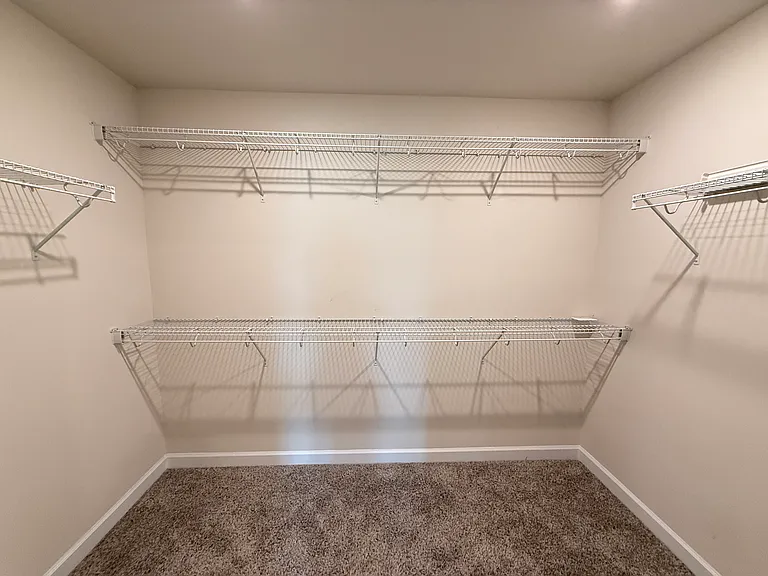 525 Nixon Rd — Photo 10