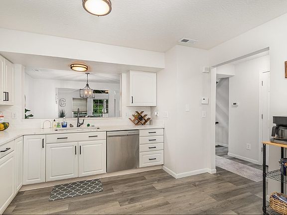 3rd image of 3910 Vineyard Green Dr #23C