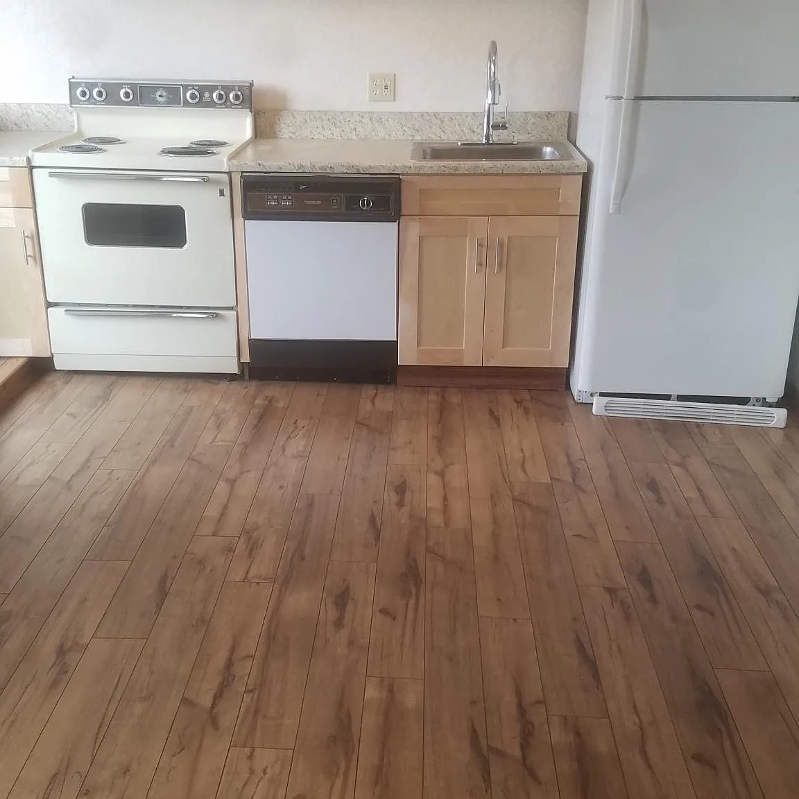 749 S Millvale Ave — Photo 1