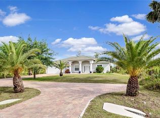 2761 4th Ave NE, Naples, FL 34120