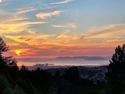5824 Skyline Blvd, Oakland, CA, 94611
