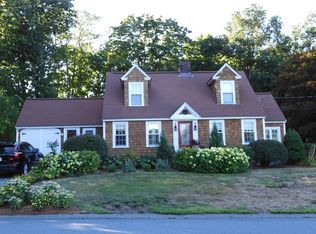 4 Timber Ln, Methuen, MA 01844