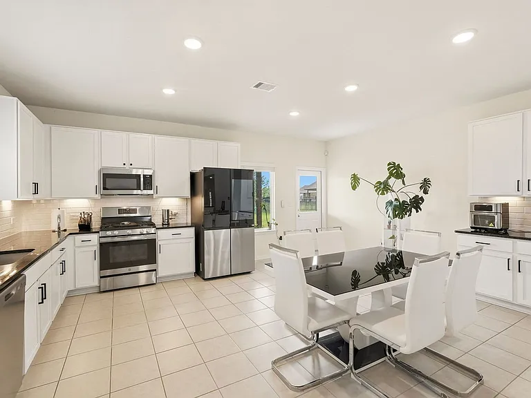 11927 Fletching Stone Ln — Photo 13