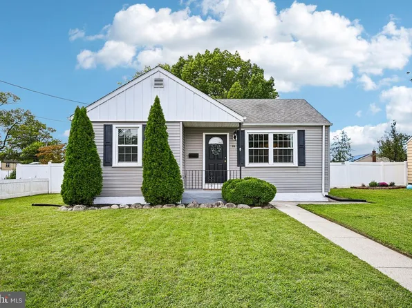 95 Shepherd Rd, Cherry Hill, NJ 08034