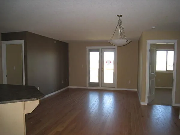 300 Spruce Ridge Road - Condo in Spruce Grove — Photo 3