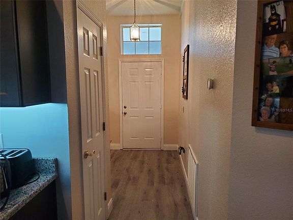4th image of 5863 Charloma Dr
