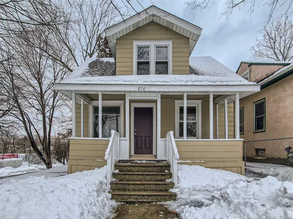 876 5th St E, Saint Paul, MN 55106