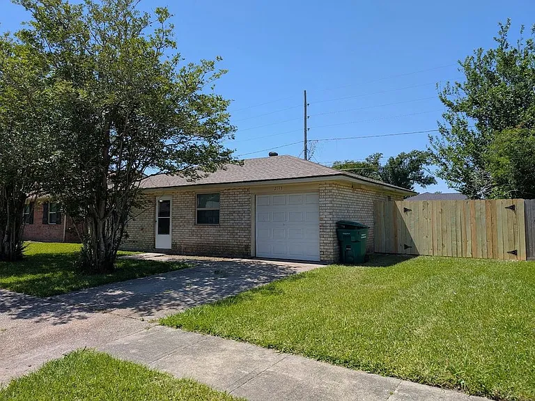 2113 S Sugar Ridge Dr — Photo 12