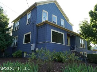 516 13th St APT 1, Oregon City, OR 97045