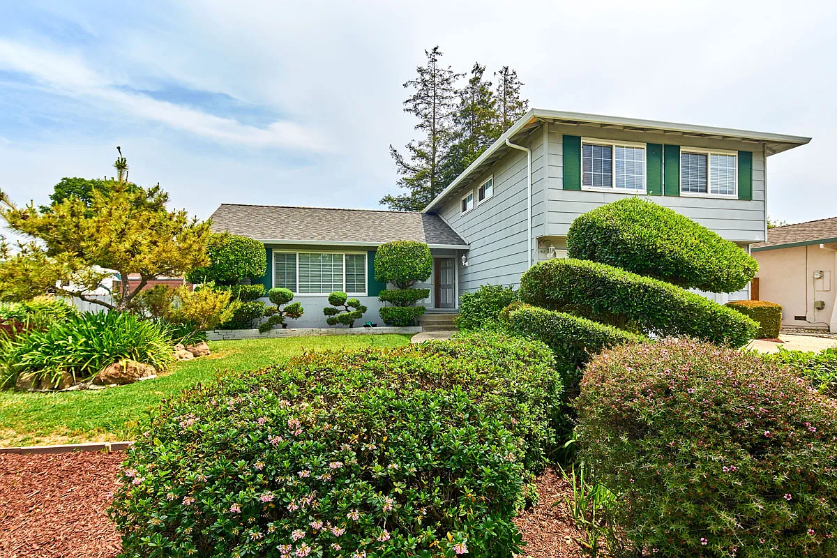 1456 Kinsport Ln photo 1