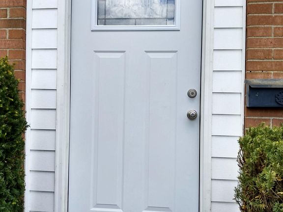 4th image of 4050 Carlton Ave #A