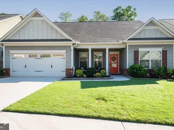 4565 Sweetwater Dr, Gainesville, GA 30504