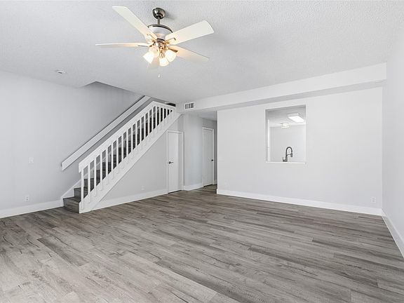 3rd image of 2381 NE 14th Street Causeway #206