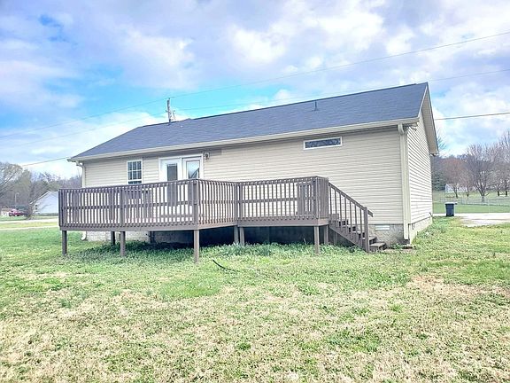 5th image of 21 Winding Hills Ln