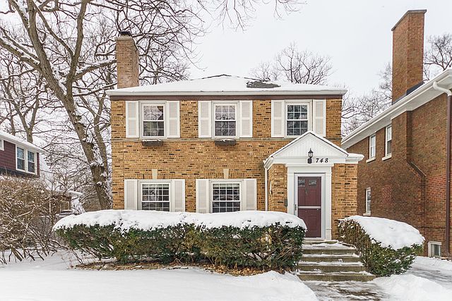 1st image of 748 Forest Ave