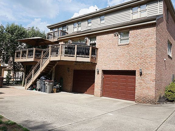 2nd image of 2587 Rossmoor Dr