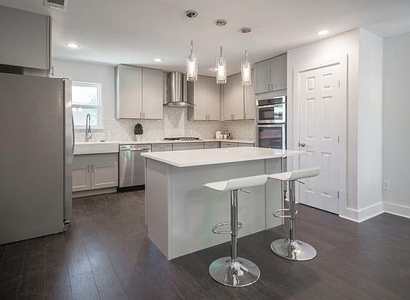2nd image of 7505 E Crest Dr
