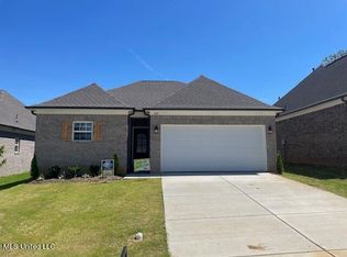 1621 Thomas St, Horn Lake, MS 38637