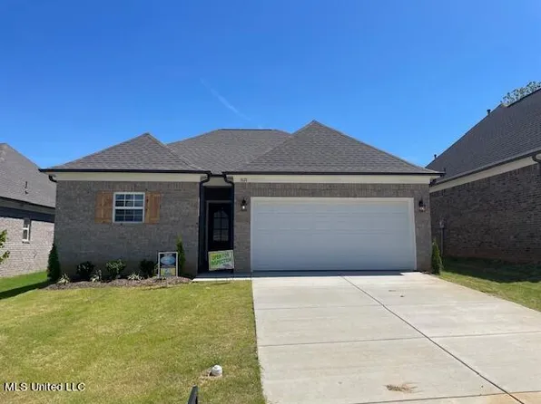 1621 Thomas St, Horn Lake, MS 38637