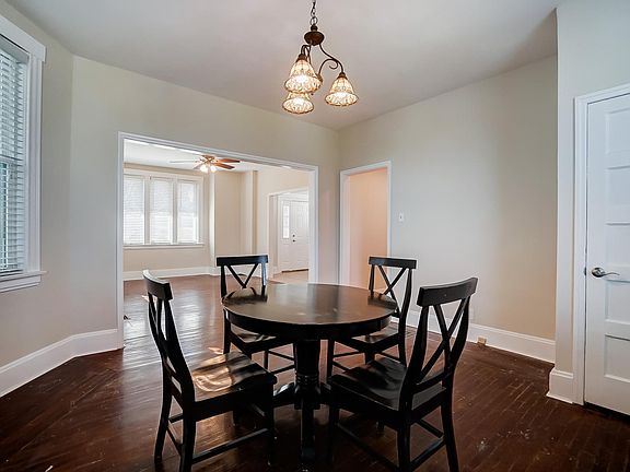 5th image of 2328 Quatman Ave