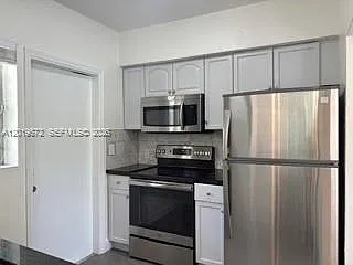 3132 Elizabeth St #B — Photo 7