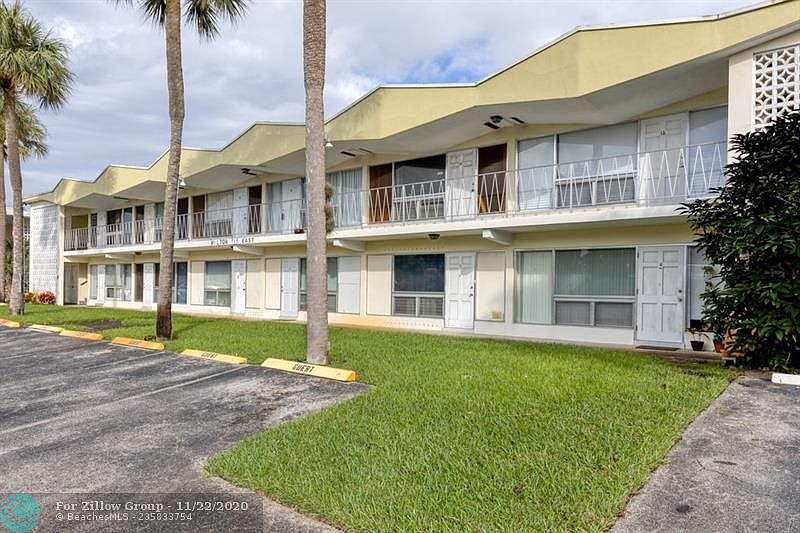 1st image of 715 NW 30th Ct APT 10